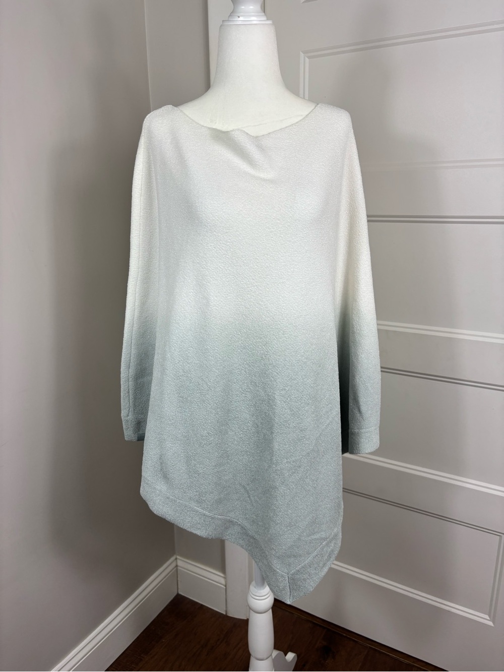 Barefoot Dreams Cozy Chic Ultra Lite Ocean Breeze Poncho OS Plus